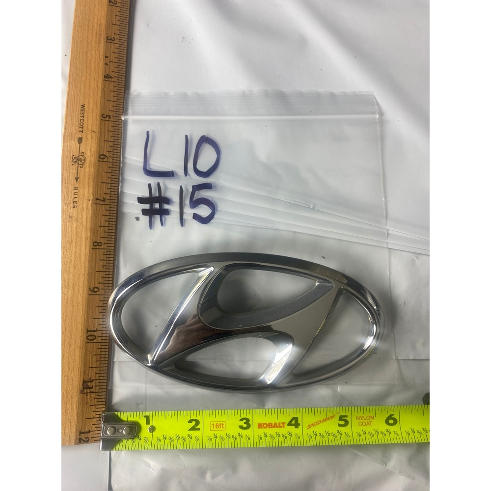 Hyundai‎ Chrome Oval Emblem Badge